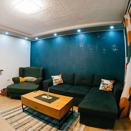 Flat Apartment *